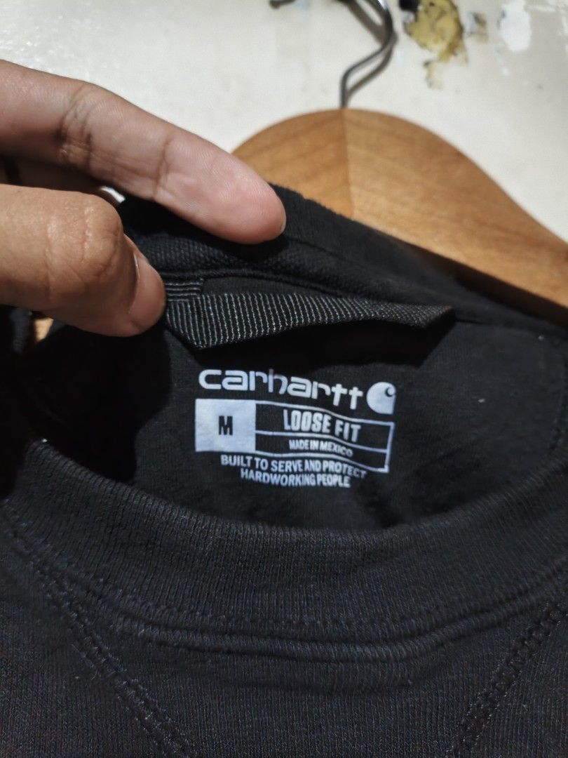 CARHARTT CREWNECK SWEATSHIRT (Category: Activewear) located in Ligao. Submitted by kennethrift_finds (Listing ID 1471162675, Image 3). Description: AUTHENTIC 💯 XLARGE 23×29 MINIMAL LINE STAIN ON BACK SLEEVE EXCELLENT CONDITION COMPLETE TAGS.