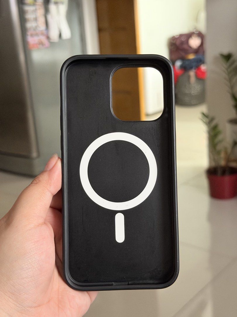 CASETIFY Richflower Magsafe Case (15 Pro Max) (Category: Cases & Sleeves) located in Manila. Submitted by declutteredbyja (Listing ID 1471182858, Image 3). Description: Casetify Richflower Mirror Case (₱1,000) - with magsafe - no issues, just normal wear & tear but no dents - has box Loc: Makati.