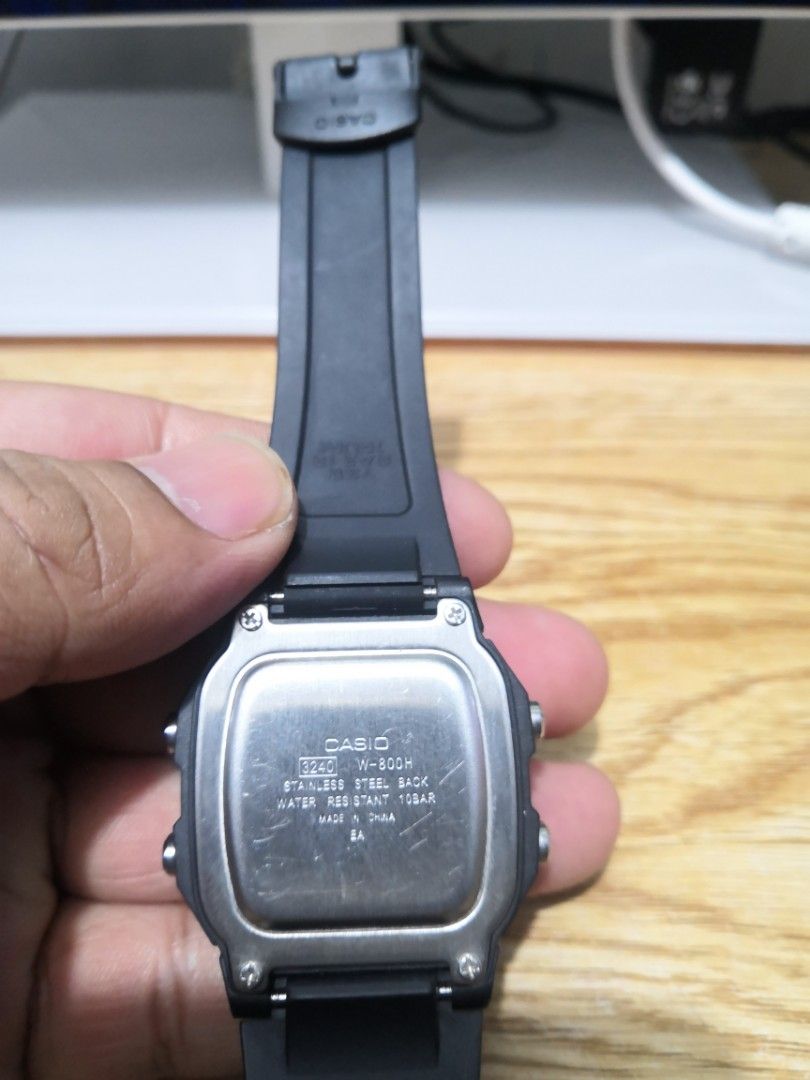 Casio Illuminator watch unisex orig (Category: Men's Watches) located in Pasig City. Submitted by tagkaro (Listing ID 1471273340, Image 3). Description: Decluttering palitan nyo.nlng.strap mura lang.po.yan.original.po.naka.stock.lang sa bahay.