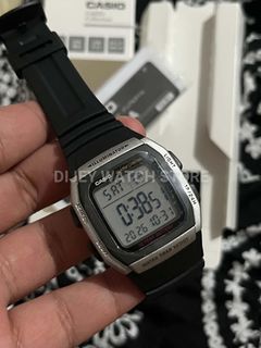 (Category: ) located in . Submitted by dijeywatchstore (Listing ID 1471287568, Image 1). Description: .