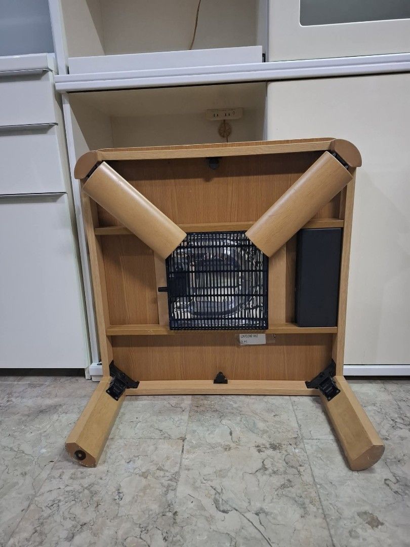 Center table - Kotatsu (Category: Tables & Sets) located in Taguig. Submitted by sydney08.owl (Listing ID 1471232992, Image 2). Description: Foldable legs.