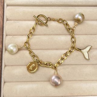 (Category: ) located in . Submitted by avenueusco_ph (Listing ID 1471148064, Image 1). Description: .