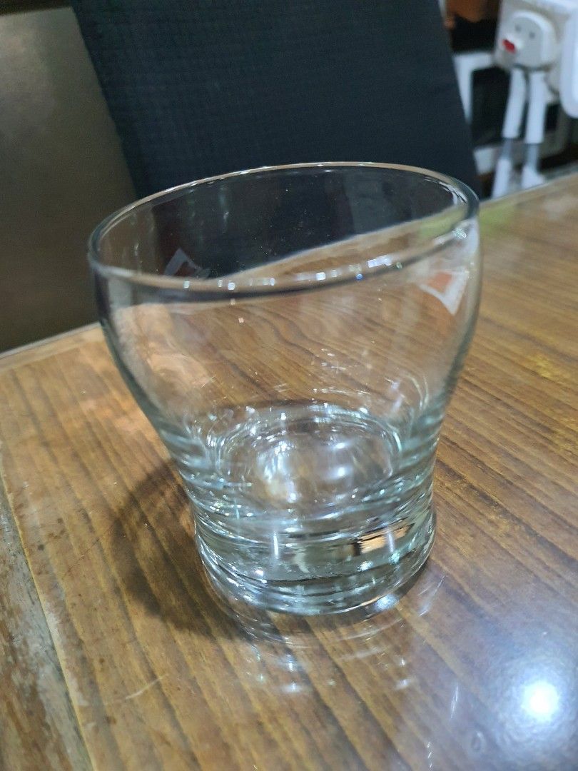 Clear Glass Cup Set of Six (Category: Dinnerware & Cutlery) located in Paranaque City. Submitted by nicessities (Listing ID 1471133381, Image 2). Description: - Set of 6 clear glass cups rarely used just kept in storage - Stylish curved design with a sturdy, heavy bottom base - Standard size ideal for water, juice, and everyday drinks - Carefully packed with each glass individually wrapped in paper inside a storage bin - Ready for pick-up or ship