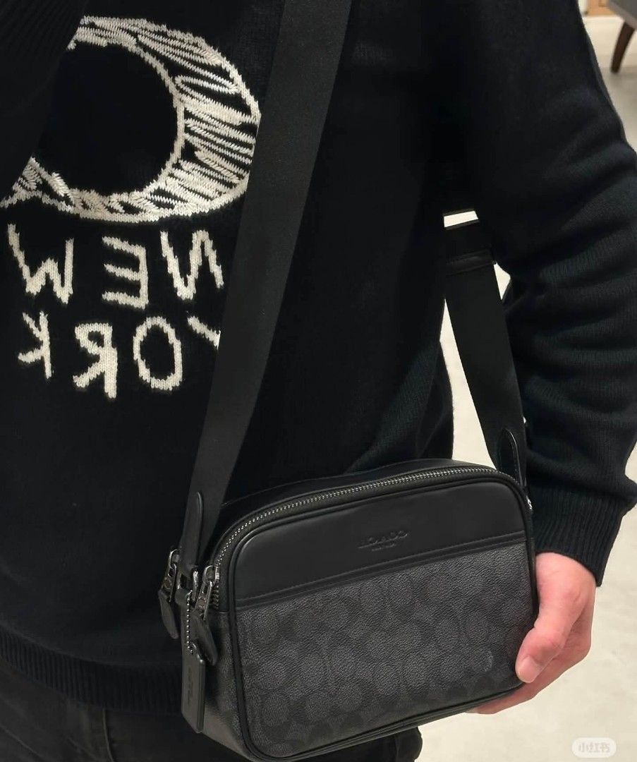 Coach Camera Crossbody Bag (Category: Sling Bags) located in Manila. Submitted by k2collection.mnl (Listing ID 1471133763, Image 2). Description: .