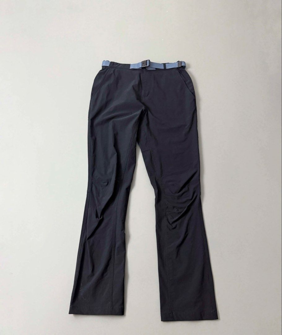 COLUMBIA TREKKING PANTS (Category: Jeans) located in Guagua. Submitted by sweetboyy (Listing ID 1471134997, Image 1). Description: COLUMBIA TREKKING PANTS EXCELLENT CONDITION SIZE SMALL ON TAG DIMES: WAISTLINE 30-32/ LENGTH 40 / LEG OPENING 7.