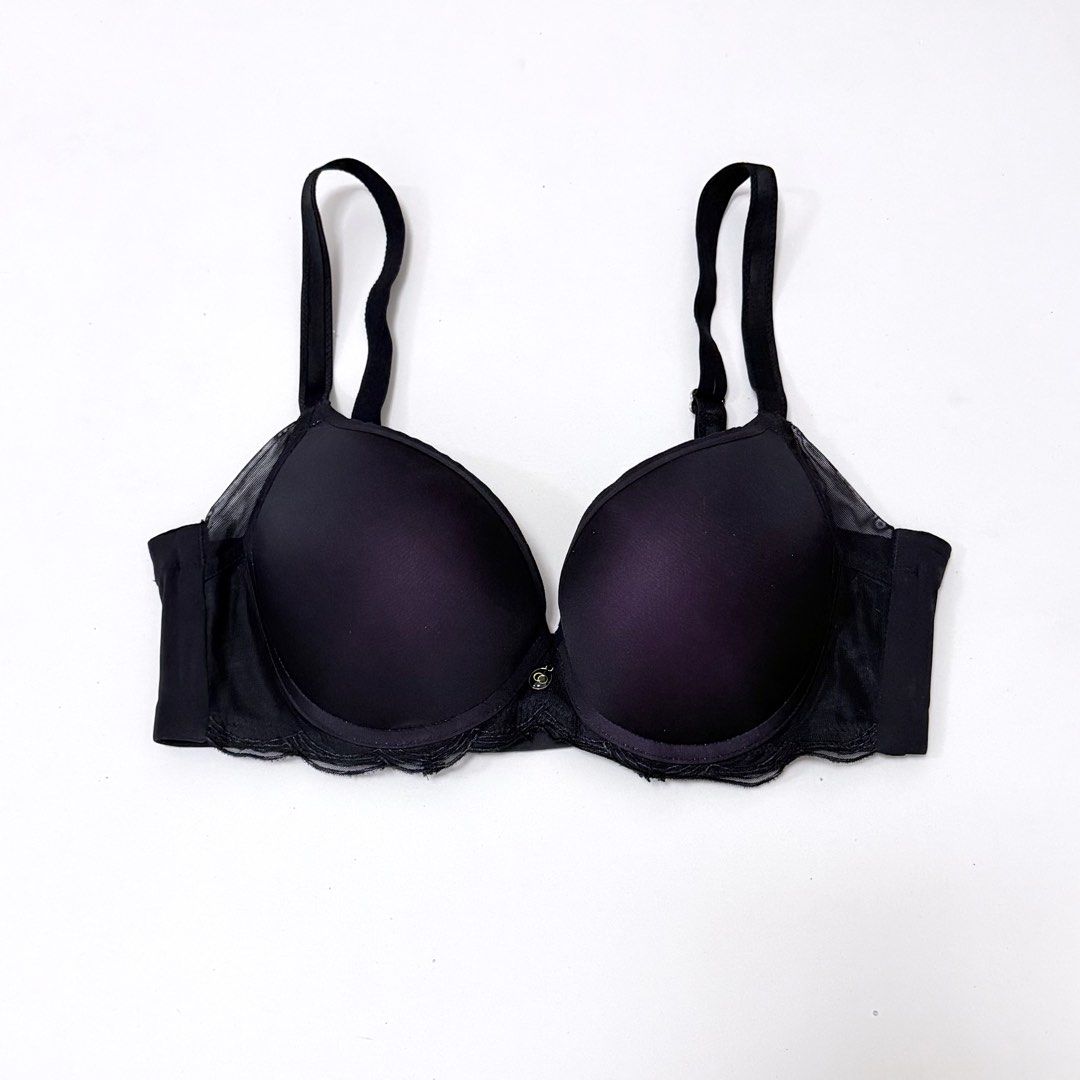 COMFIT Black Molded Underwire Push-up Bra [32B] (Category: Undergarments & Loungewear) located in Malabon City. Submitted by k_intimates (Listing ID 1471207034, Image 1). Description: Details: • Size 32B / wired / graduated push-up • Like new (super nice lift! 🩷) • Comfit black molded underwire T-shirt bra featuring a scalloped lace detailing along the under-bust and deep plum tint on the cups..
