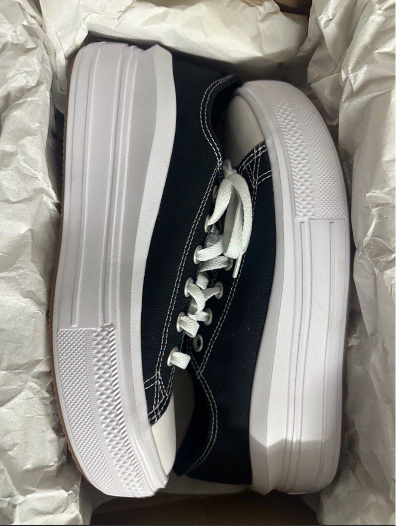 Converse Black White Platform Sneakers (Category: Sneakers) located in Manila. Submitted by mmvelo (Listing ID 1471128292, Image 3). Description: .