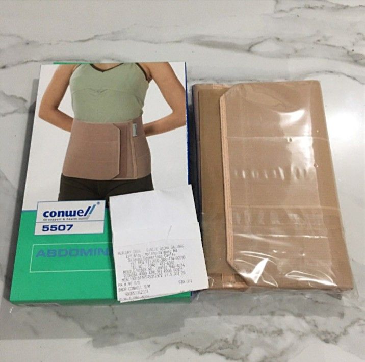 Conwell Abdominal Binder 9" Model 5507 S/M (Category: Medical Supplies & Tools) located in Bacoor. Submitted by thriftworksph (Listing ID 1471164352, Image 3). Description: - Brand: Conwell (Model 5507, Made in Taiwan) - Size: S/M (Fits waist 25 to 38 inches) - Color: Beige - Support Level: Level 1 protection and support - Material: 60% polyester, 15% nylon, 15% rubber, 10% PU foam - Condition: Brand new, unused in original plastic packaging with