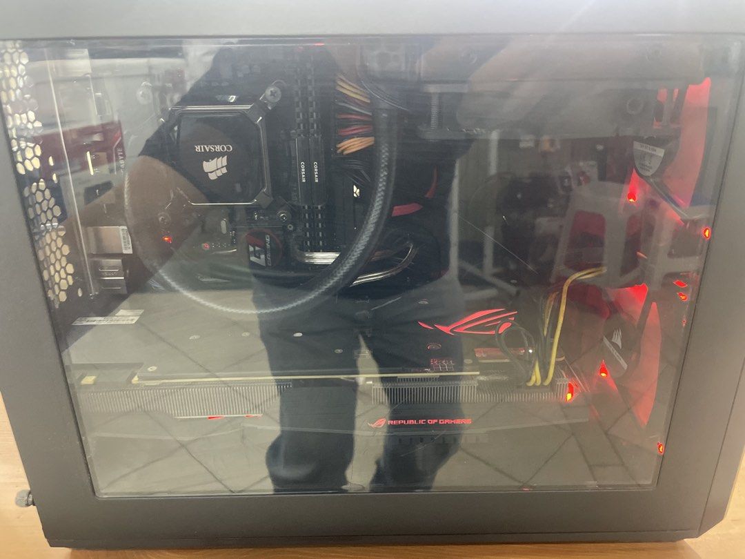 Custom Gaming PC with ASUS ROG Graphics and Corsair Liquid Cooler ...