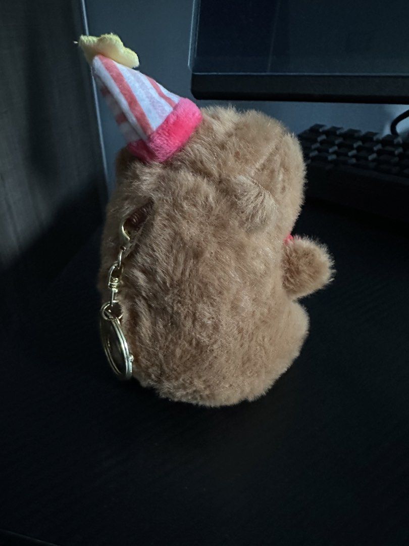 Cute keychains (Category: Plushies & Soft Toys) located in Singapore. Submitted by mr_sprinkles027p (Listing ID 1471156445, Image 8). Description: Durian - $5 Pink - $5 Capybara ( party hat ) - $6 Capybara ( bride ) - $6 All for $20.