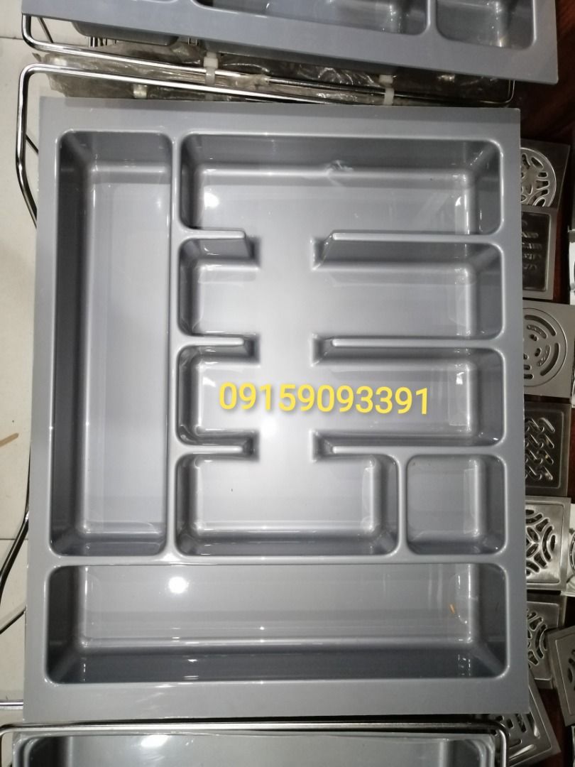CUTLERY DRAWER ORGANIZER (Category: Storage Boxes & Baskets) located in Manila. Submitted by mayebarle006077 (Listing ID 1471137337, Image 2). Description: CUTLERY DRAWER ORGANIZER Keep your kitchen neat and organized with our Cutlery Drawer Organizer, designed to arrange your everyday kitchen utensils for easy access and convenient storage. A practical solution for maintaining a clean and clutter-free kitchen drawer. ✅ Organized Storage – Keeps 