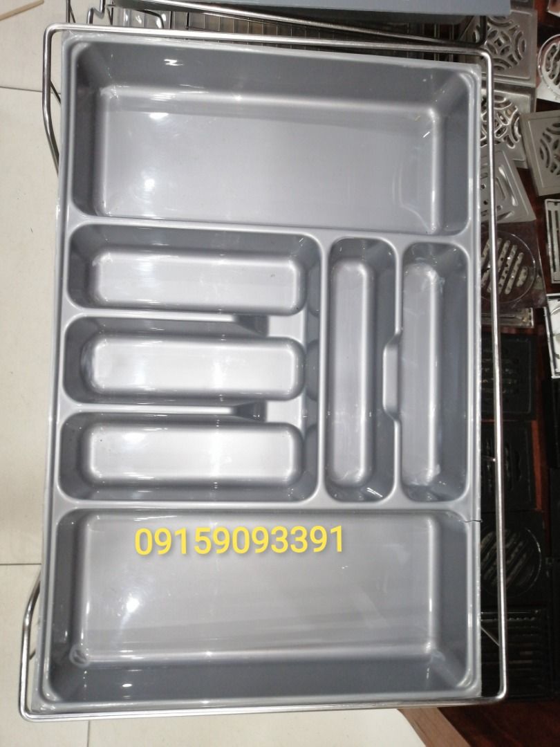 CUTLERY DRAWER ORGANIZER (Category: Storage Boxes & Baskets) located in Manila. Submitted by mayebarle006077 (Listing ID 1471137337, Image 1). Description: CUTLERY DRAWER ORGANIZER Keep your kitchen neat and organized with our Cutlery Drawer Organizer, designed to arrange your everyday kitchen utensils for easy access and convenient storage. A practical solution for maintaining a clean and clutter-free kitchen drawer. ✅ Organized Storage – Keeps 