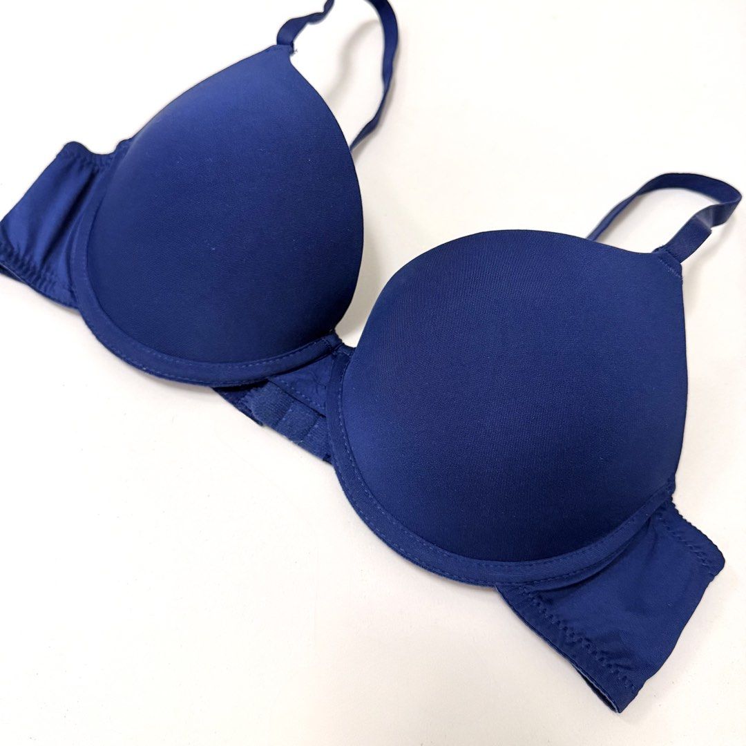 Dark Blue Underwire Push-up T-Shirt Bra [34B] (Category: Undergarments & Loungewear) located in Malabon City. Submitted by k_intimates (Listing ID 1471202421, Image 2). Description: Details: • Size 34B / wired / push-up • Check last photo for the sign of use (on the inner cups only) • Dark blue underwire T-shirt bra with smooth molded cups and adjustable shoulder straps..