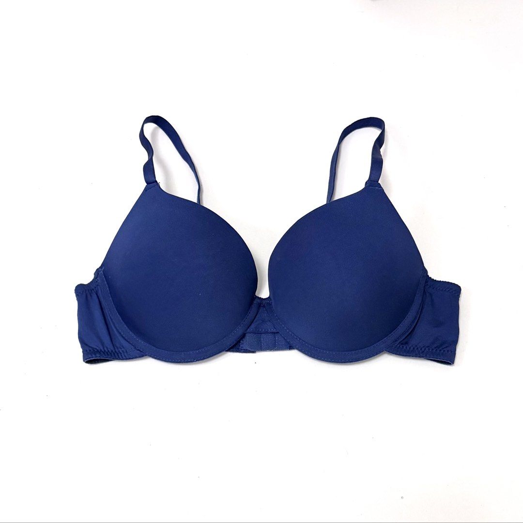 Dark Blue Underwire Push-up T-Shirt Bra [34B] (Category: Undergarments & Loungewear) located in Malabon City. Submitted by k_intimates (Listing ID 1471202421, Image 1). Description: Details: • Size 34B / wired / push-up • Check last photo for the sign of use (on the inner cups only) • Dark blue underwire T-shirt bra with smooth molded cups and adjustable shoulder straps..