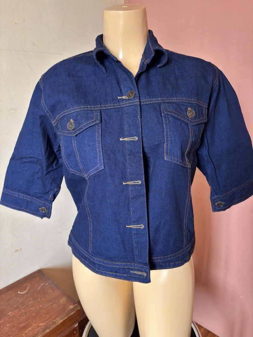 Denim jacket size small to med petite (Category: Coats, Jackets and Outerwear) located in Las Pinas. Submitted by bermundosh83981 (Listing ID 1471167769, Image 1). Description: laspinas pay the. book your own.