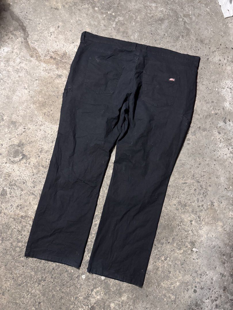 Dickies Genuine black (Category: Jeans) located in Pasig City. Submitted by dripthrift1600 (Listing ID 1471256809, Image 2). Description: - Dickes Black - Good condition - Issue: None - Sizes: XXL - Dimes: 42x40x9 #dripthrift1600.
