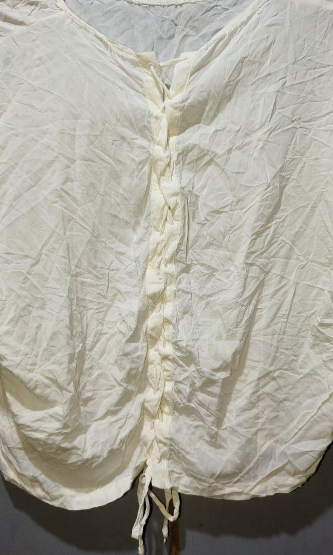 DIESEL HANG BLOUSE (Category: Blouses) located in Makati City. Submitted by updownthrift (Listing ID 1471289575, Image 2). Description: NO ISSUE NEED WASH.