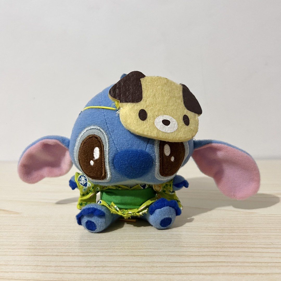 Disney Lilo & Stitch Plush Charm height: 10cm - Php 250 (Category: Character Goods) located in Davao. Submitted by pandorastoybox (Listing ID 1471261490, Image 1). Description: Disney Lilo & Stitch Plush Charm height: 10cm - Php 250.