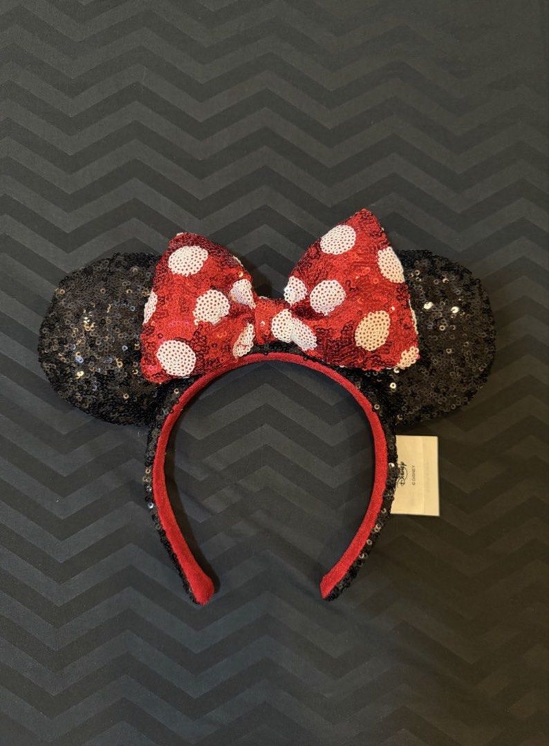 Disney Minnie Mouse Sequin Red Bow Headband (ORIGINAL) (Category: Hair Accessories) located in Rizal. Submitted by tomatoramenn (Listing ID 1471235883, Image 1). Description: FOR SALE Classic Minnie Mouse ears headband (ORIGINAL FROM HK) NO ISSUE / LIKE NEW Used once (HK Trip) Lp posted Lalamove or JNT 📍Taytay, Rizal .