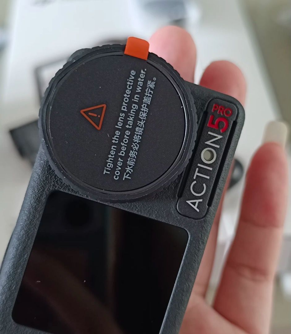 DJI Osmo Action 5 Pro (Category: Video Cameras) located in Caloocan City. Submitted by marybathan567_earth (Listing ID 1471234235, Image 2). Description: DJI Osmo Action 5 Pro - New Gen 1/1.3" sensor | Subject Tracking | 32x Slow Motion | 4Hr Battery Life | 155° ultra-wide FOV | Waterproof up to 20m.