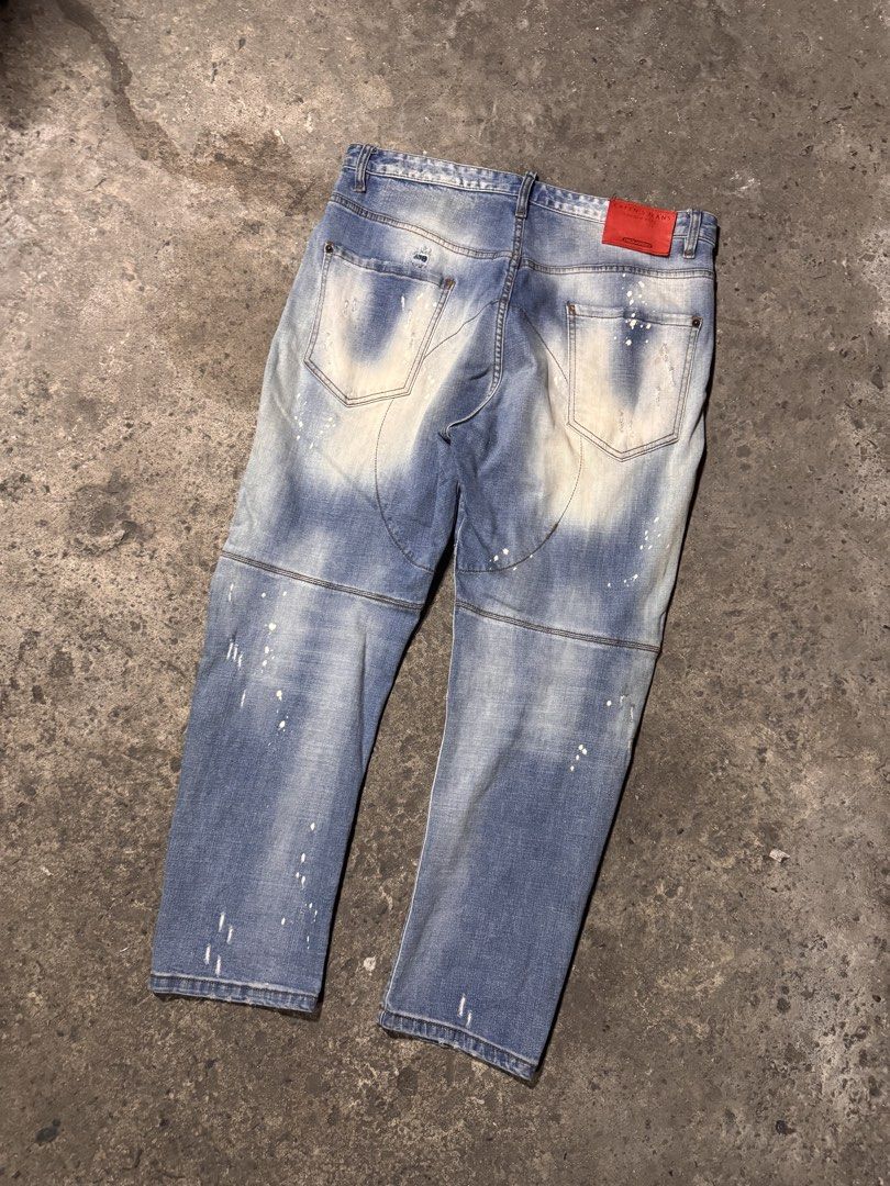 Dsquare D2 denim pants (Category: Jeans) located in Pasig City. Submitted by dripthrift1600 (Listing ID 1471257189, Image 2). Description: - Dsquare denim pants - Good condition - Issue: None - Sizes: XL - Dimes: 36x40x7 #dripthrift1600.