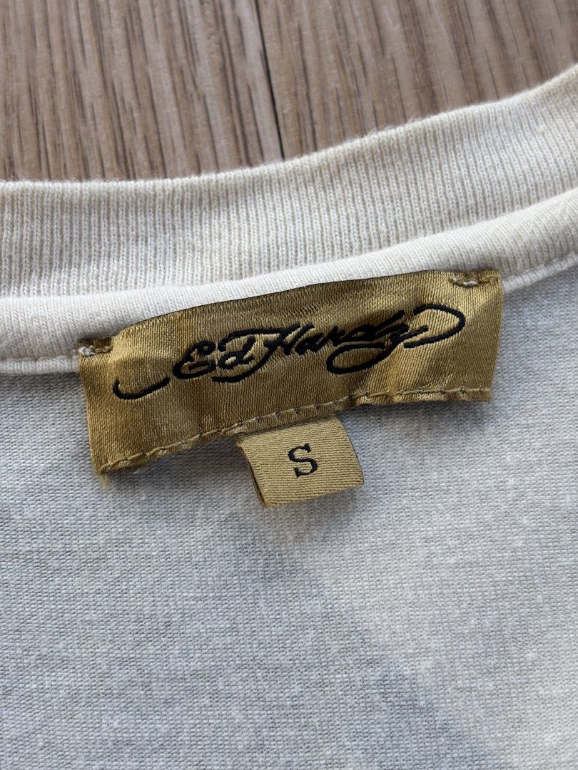 Ed hardy tiger shirt (Category: Shirts) located in Davao. Submitted by hippiehappy420 (Listing ID 1471274589, Image 2). Description: Ed hardy tiger shirt Small Very good condition Washed and sanitized ship nationwide Negotiable price Visit my listings for more affordable clothings! Shirt Pants Shorts Caps Bags Jogger Blouse Jeans Hoodies Accessories Etc..