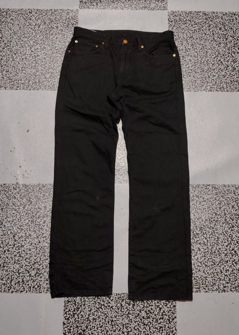 EDWIN JAPAN BLACK JEANS 🖤 (Category: Jeans) located in Bislig. Submitted by tuazons21 (Listing ID 1471284757, Image 2). Description: EDWIN JAPAN BLACK JEANS 🖤 SIZE : 34 ON TAG ACTUAL WAISTLINE : 34 LENGTH : 42.7(NEAR TO 43) INCHES HEM : 9 INCHES CR : 9.9/10 NO FLAWS GOOD AS NEW CONDITION DETAILS POSTED⤵️ 1,500💸+SF✈️ UNLI VOUCH📌 DM TO PURCHASE 📩📩.
