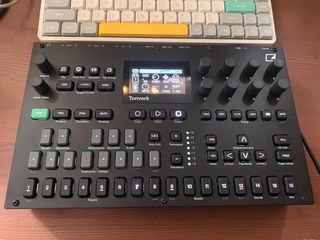 （分類：）位於 。 由 wazusound 提交（商品編號 1471157370，圖片 1）。簡介： 。