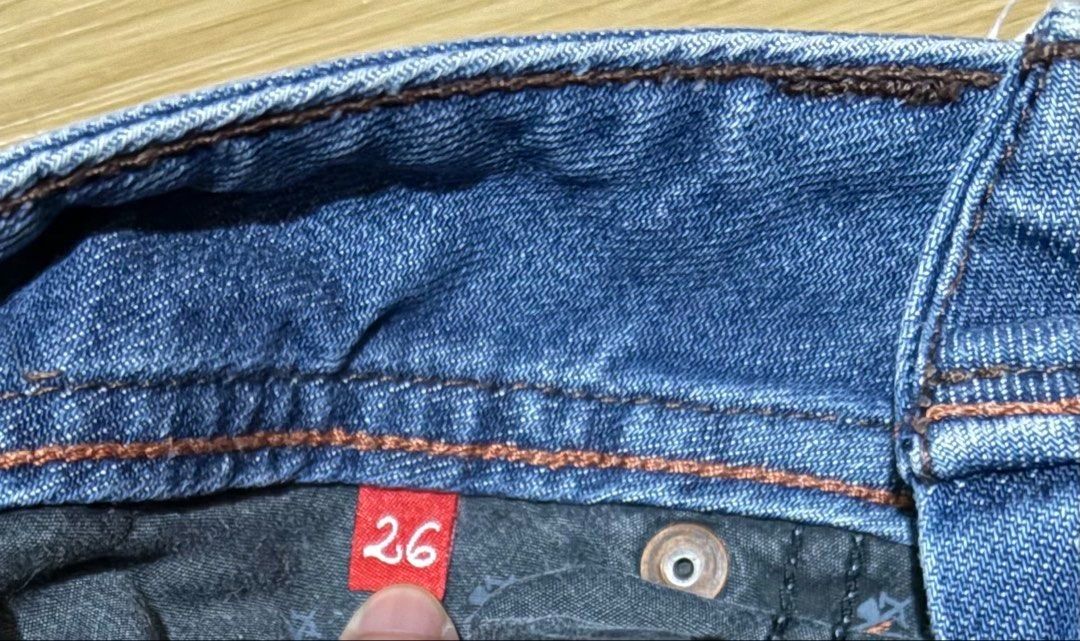 Esprit Women Denim Jeans Size 32 (Category: Jeans) located in Quezon City. Submitted by garagesale2026 (Listing ID 1471178017, Image 3). Description: - Used a few times - In very good condition - Runs big, Size 26 on tag, fits up to 32" low waist - Length: 38"; Inseam: 32" - Straight-leg cut Payment thru Gcash/Bank Transfer Shipping method: LBC/Grab/Lalamove Shipping fee care of buyer.