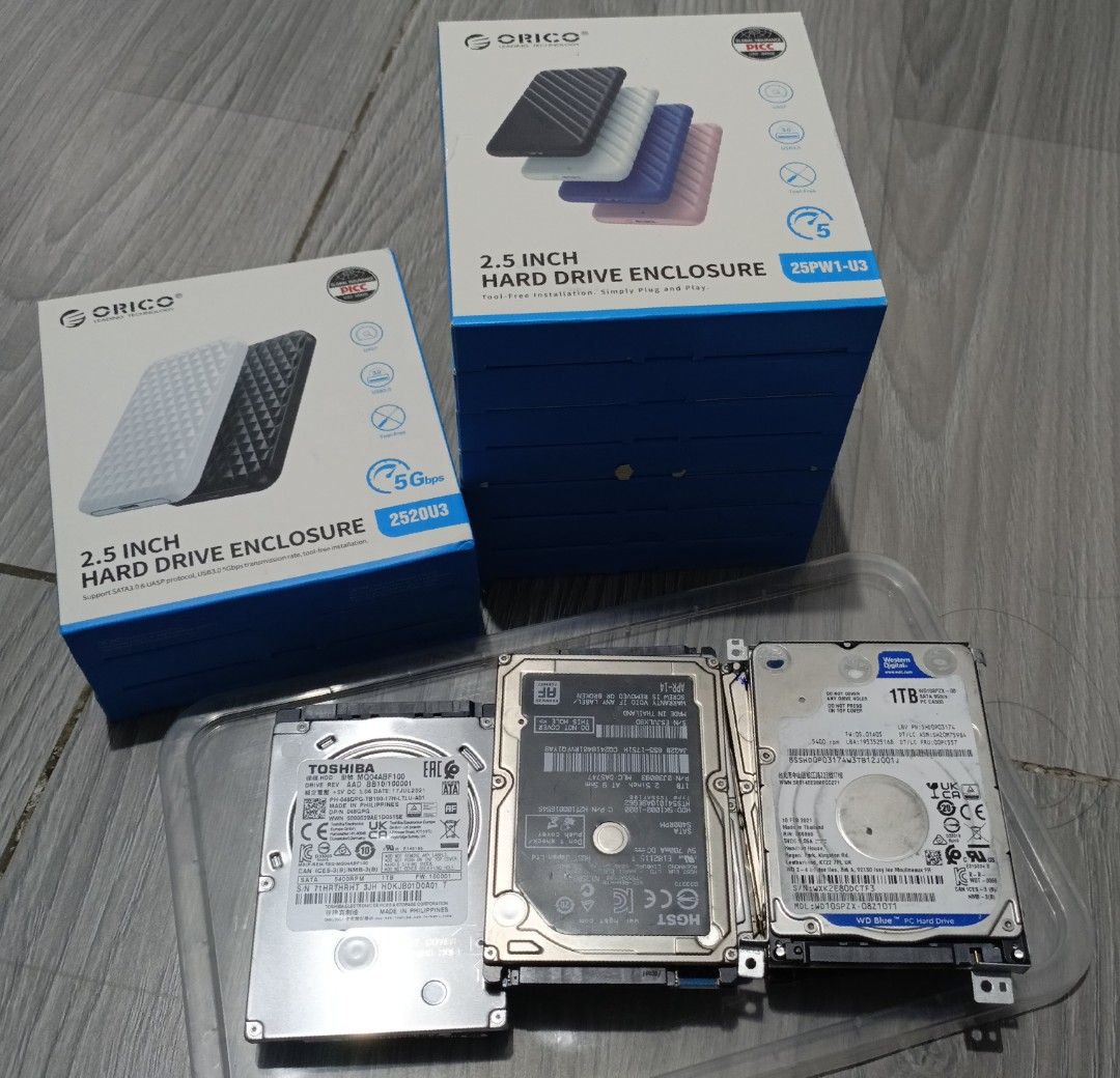 External Harddrive 1TB (Category: Hard Disks & Thumbdrives) located in Pateros City. Submitted by albertosaypogi (Listing ID 1471136634, Image 1). Description: SALE! External Harddrive 1TB P1,500 - Brandnew Orico Enclosure - Used HDD 1TB - 3.0 USB Cable High Speed - Box - 100% HD Sentinel PATEROS LOCATION Pwede ipickup sa bahay.