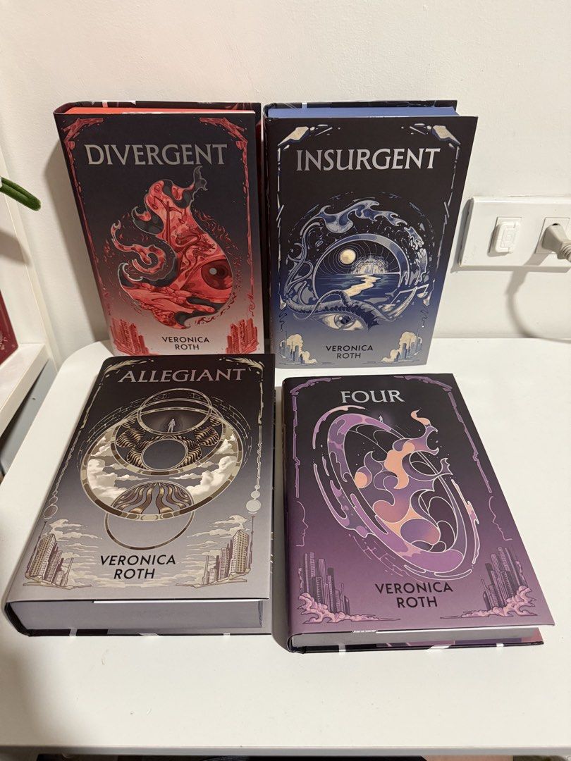 Fairyloot - Divergent Series (Category: Storybooks) located in Malolos. Submitted by thebookdragonslair (Listing ID 1471228221, Image 1). Description: With minimal dents on the spine. On-hand. ——— 🤍 MOP: BDO / BPI / Gcash / Maribank ️🤍 MOD: J&T / Lalamove 📍 Location: Malolos, Bulacan.
