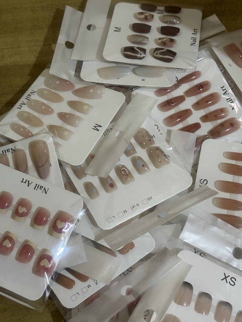 FAKE NAILS (WITH NAIL ADHESIVE) (Category: Hands & Nails) located in Paniqui. Submitted by blessiana (Listing ID 1471159066, Image 3). Description: AVAILABLE SIZES EXTRA SMALL SMALL MEDIUM 340-10pieces 690-20pieces 1,030-30 pieces YOU MAY CHOOSE YOUR PREFERRED DESIGN .
