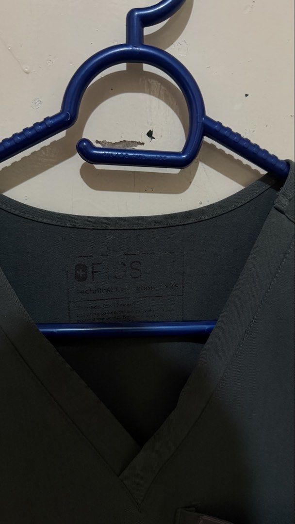 FIGS Scrubs in Bonsai (Category: Sets or Coordinates) located in Davao. Submitted by tacoling (Listing ID 1471134901, Image 2). Description: - Brand/Collection: FIGS Technical Collection - Color: bonsai - Size: XS catarina top, XS/petite HW zamora joggers - Top: V-neck with convenient chest pocket - Pants: Drawstring waistband, multiple pockets, and stylish cuffed ankles - Origin: Made in Jordan - rfs: not used no stains.