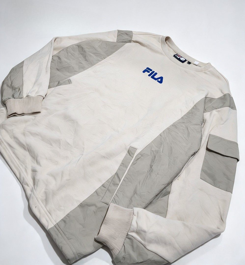 Fila Fusion Line crewneck (Category: Hoodies) located in Cavite. Submitted by behindourstyle (Listing ID 1471225473, Image 1). Description: 650 only 🔥 issue: none authentic Color rate: 9/10 size XL Imus cavite.