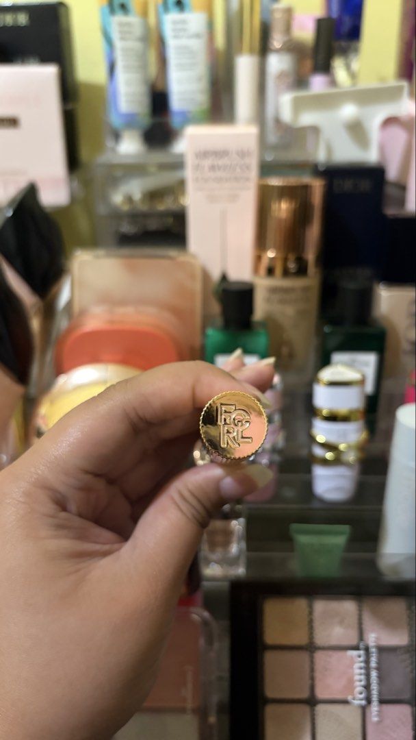 FOCALLURE Kuromi Eyebrow Mascara (Category: Makeup) located in Bulacan. Submitted by shopwithme_23 (Listing ID 1471262132, Image 3). Description: DECLUTTERING‼️[Brand New] 💯authentic (money back guaranteed if proven fake) •unbox ₱99 only.