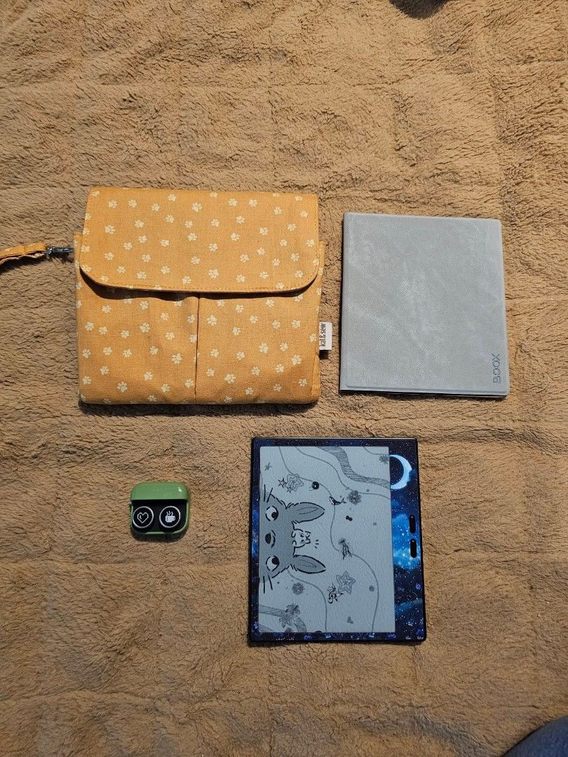 FOR SALE: Boox Go 7 (Category: E-Readers) located in Manila. Submitted by kianahayen12260 (Listing ID 1471291652, Image 1). Description: FOR SALE: Boox Go 7 Monochrome for ONLY 14K Boox Go 7 Black for ONLY 14k Inclusions: flip case grey, front skins, usb charger, box, yellow pouch (kasya for 2 ereaders with lagayan din ng pen) MOP: Gcash/Maribank MOD: Lalamove/Grab (sf shoulder by buyer) Additional: Boox Tappy (Green) for ONLY 900 with box RFS: w