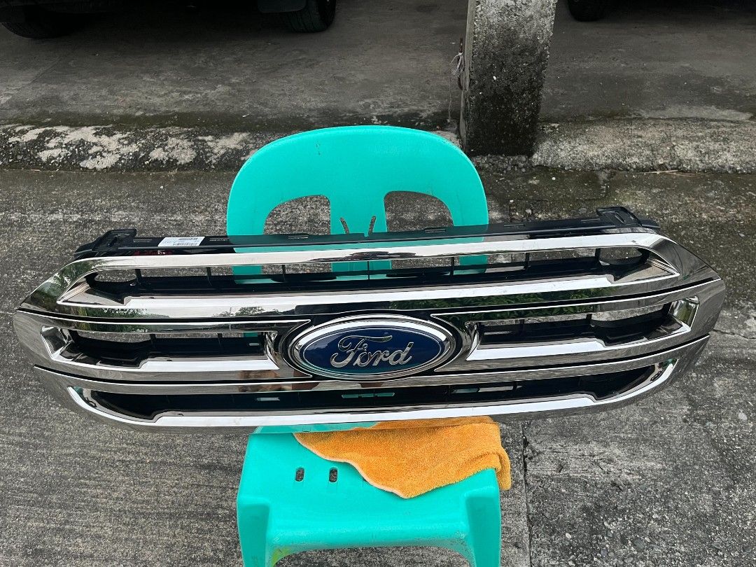 Ford Front Grill (Category: Body Parts and Accessories) located in Solano. Submitted by prelovedbagsbykei (Listing ID 1471230410, Image 1). Description: Open for shipping NEGOTIABLE.