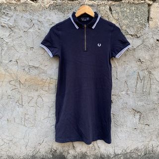 (Category: ) located in . Submitted by _thrift.clothes._ (Listing ID 1471131961, Image 1). Description: .