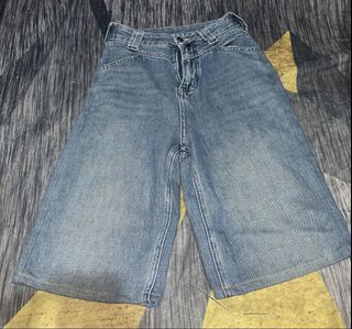 (Category: ) located in . Submitted by hongshigel (Listing ID 1471156271, Image 1). Description: .