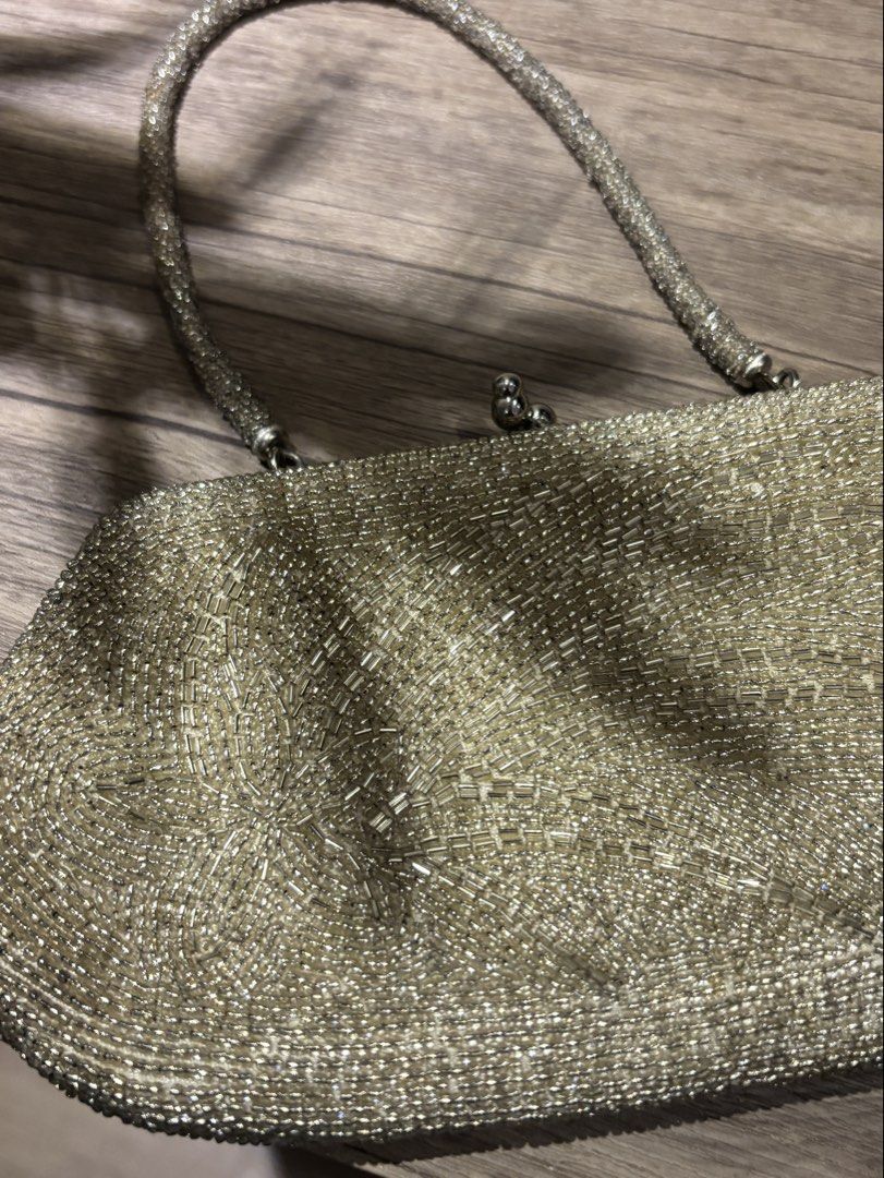 Gold Bedazzled Beaded Purse Mini bag (Category: Purses & Pouches) located in Quezon City. Submitted by shop_abo (Listing ID 1471256719, Image 2). Description: condition rate: 9/10 needs a bit of cleaning inside:)).