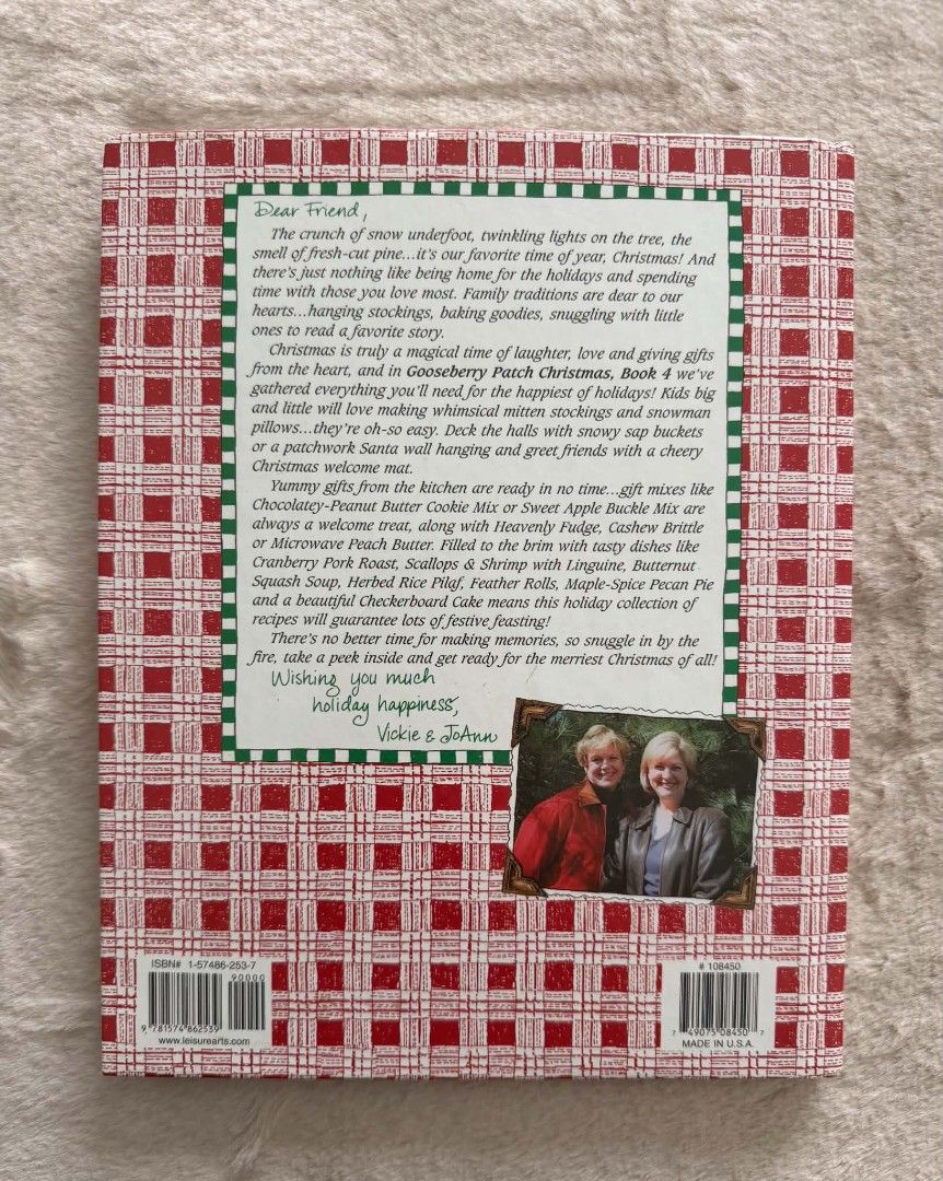 Goose Berry Patch Christmas Book 4 (Category: Children's Books) located in Santiago. Submitted by bookworm_club (Listing ID 1471136091, Image 2). Description: 📚no cancellation, return or exchange. 📚secondhand books. some books are in good condition while some has minimal flaws (foxing, creases, dog-eared pages, etc.) 📚reasonable haggling is allowed. 💰MOP: For same day pickup - CASH & BANK TRANSFER For shipping or scheduled pickup - BANK TRANS