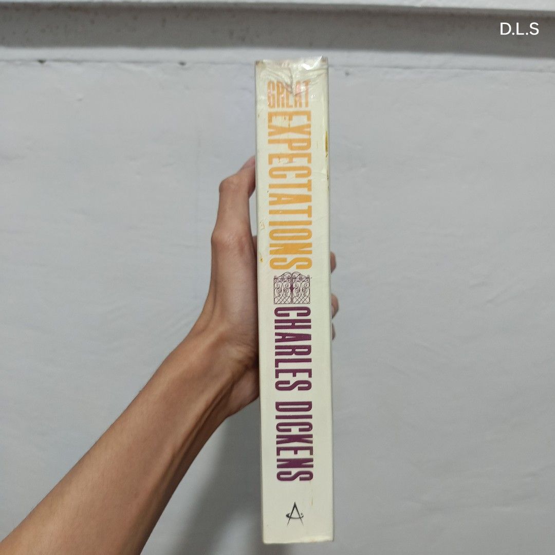 Great Expectations — Charles Dickens (Category: Storybooks) located in Manila. Submitted by x_danilo (Listing ID 1471151921, Image 2). Description: PLEASE READ HERE: Title: The Great Expectation — Charles Dickens Pages: 465 Pages Price: ₱210 + SF READING PLATFORM RATING: • Goodreads — 3.80/5 ⭐ GENRE: • Classic / Fiction / Literature / Historical Fiction / Novel / Victorian / 19th Century Issue/s: • Tanning edges • Little mess on the upper top cor