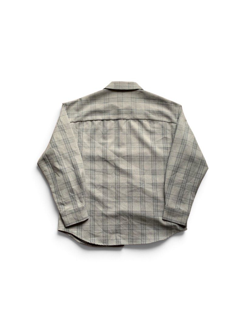 GU CPO Oversized Shirt Jacket (Category: Coats, Jackets and Outerwear) located in Calamba. Submitted by tobs.thriftz (Listing ID 1471192956, Image 3). Description: Size S on Tag Dimes - 22 x 28.5 No Issue Excellent Condition Like New All items are 100% thrifted / pre-loved and may show normal signs of wear due to previous use and age. Please manage your expectations before purchasing. We do our best to disclose any noticeable flaws. Colors may va