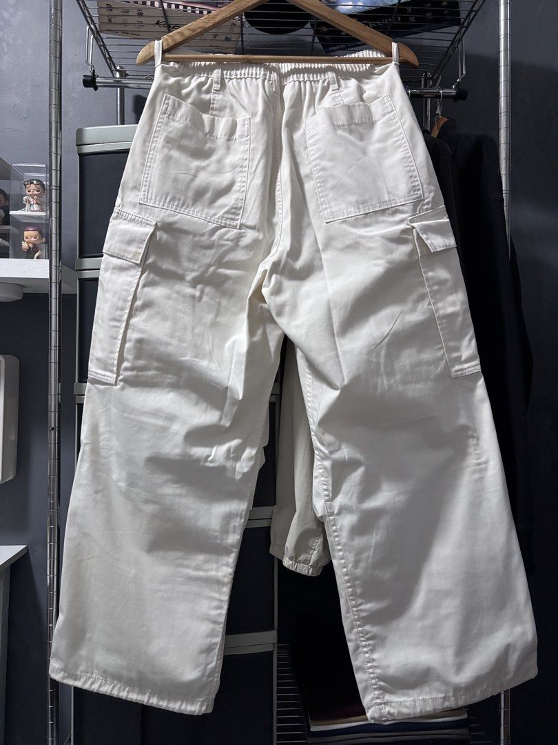 GU JAPAN - Cargo Pants for Men (Category: Jeans) located in Manila. Submitted by miguelguanio (Listing ID 1471196393, Image 2). Description: size: Small color: white with slight yellowish tone issue: seen on photo, stain on bottom from GU JAPAN.
