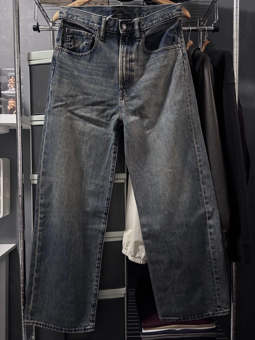 GU Washed Blue Wide Straight Jeans Size 29 (Category: Jeans) located in Manila. Submitted by miguelguanio (Listing ID 1471194502, Image 2). Description: Wide Straight Jeans - From GU JAPAN - size 29.