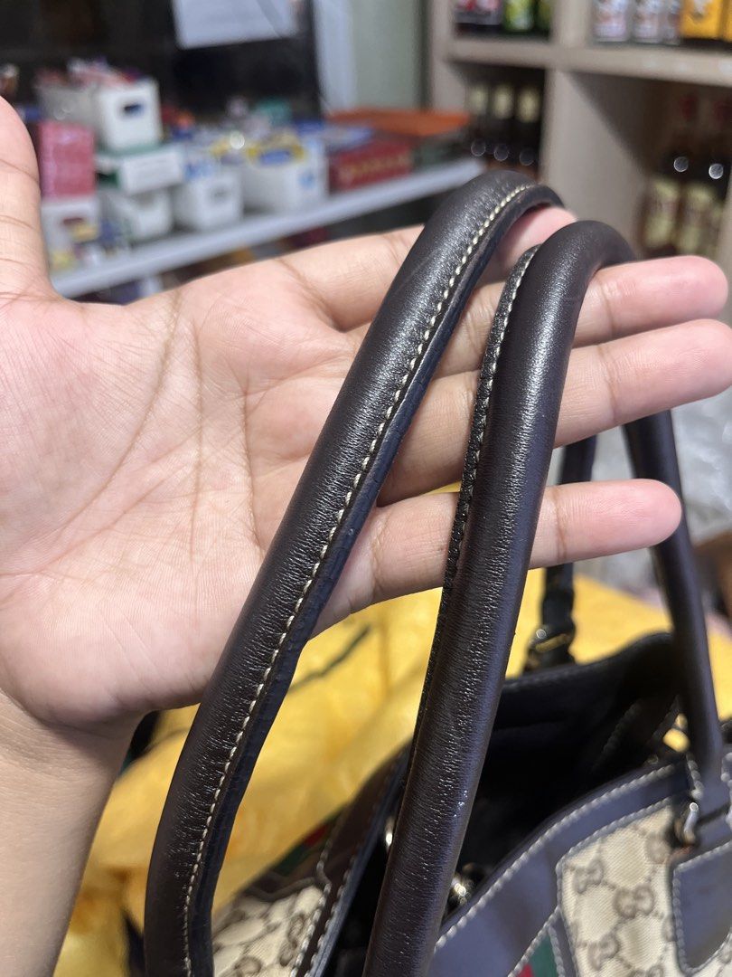 Gucci cherry line tote (Category: Tote Bags) located in Cagayan de Oro. Submitted by allaboutukayukaybagscdo (Listing ID 1471236566, Image 3). Description: .