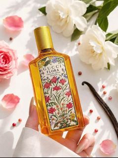(Category: ) located in . Submitted by neomieperfumeshop (Listing ID 1471250113, Image 1). Description: .