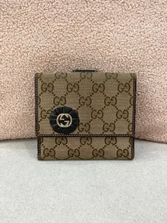 (Category: ) located in . Submitted by luxury_watch888 (Listing ID 1471181292, Image 1). Description: .