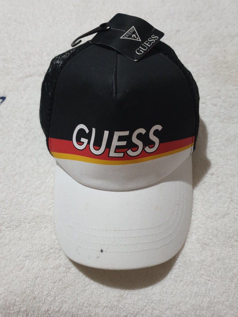 Guess Logo Baseball Cap (Category: Caps & Hats) located in Las Pinas. Submitted by epitome.mnl (Listing ID 1471131659, Image 1). Description: 💎Brand New with tag and dirt stain 💎Guess 💎Size One 💎SRP 50USD 💎All items 100% original 📌MOP GCASH or BDO 📌SF Shouldered by the buyer 📌Lalamove/Grab (via sched) 📌Flash / Gogo Express Provincial 80-240 📌Meetups: Las Pinas/Alabang/Laguna via schedule.