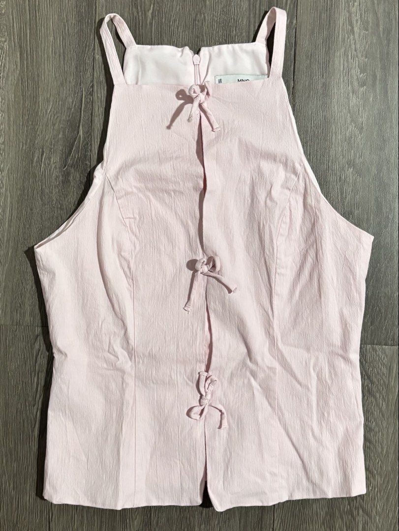 Mango Pink Halter Top (Category: Blouses) located in Angeles City. Submitted by shilohmrn (Listing ID 1471272934, Image 2). Description: Halter Top retail price: ₱1,600 (can be negotiated) brand name: Mango size: medium (m) original price: ₱2,000 condition: brand new/used once mode of payment -gcash -bdo (bank transfer) courier -j&t express .